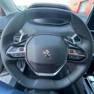 PEUGEOT
NOUVEAU 3008 PEUGEOT 3008 II 1.2 PURETECH 130 S&S 7CV ALLURE EAT8 PEUGEOT
NOUVEAU 3008 PEUGEOT 3008 II 1.2 PURETECH 130 S&S 7CV ALLURE EAT8