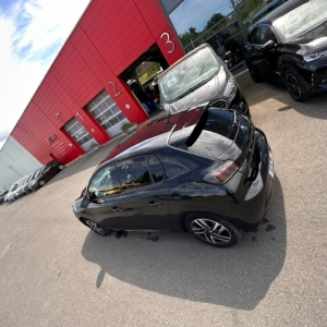 PEUGEOT NOUVELLE 208 PEUGEOT 208 II 1.5 BLUEHDI 100 ALLURE PACK