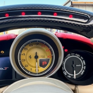 FERRARI CALIFORNIA T FERRARI CALIFORNIA T phase 2 3.9 V8 560