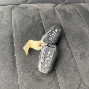 CITROËN
C5 AIRCROSS CITROEN C5 AIRCROSS 1.6 HYBRID 225 SHINE PACK E-EAT8 CITROËN
C5 AIRCROSS CITROEN C5 AIRCROSS 1.6 HYBRID 225 SHINE PACK E-EAT8