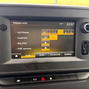 RENAULT
MASTER RENAULT MASTER III 2.3 FOURGON TRACTION F3300 L2H2 BLUE DCI 135 GRAND CONFORT RENAULT
MASTER RENAULT MASTER III 2.3 FOURGON TRACTION F3300 L2H2 BLUE DCI 135 GRAND CONFORT