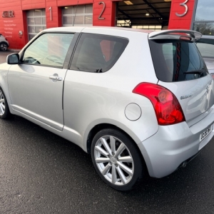 SUZUKI SWIFT SPORT SUZUKI SWIFT 1.6L 125 CV SPORT SUZUKI SWIFT SPORT SUZUKI SWIFT 1.6L 125 CV SPORT