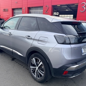 PEUGEOT NOUVEAU 3008 PEUGEOT 3008 II (2) 1.6 HYBRID 225 ALLURE PACK E-EAT8