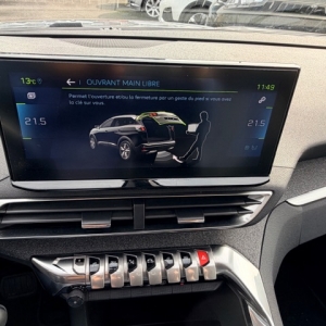 PEUGEOT NOUVEAU 3008 PEUGEOT 3008 II (2) 1.6 HYBRID 225 ALLURE PACK E-EAT8