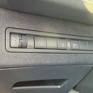 PEUGEOT NOUVEAU 3008 PEUGEOT 3008 II (2) 1.6 HYBRID 225 ALLURE PACK E-EAT8