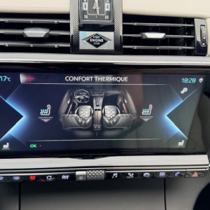 CITROËN
DS 7 CROSSBACK DS 7 CROSSBACK 1.6 E-TENSE 225 RIVOLI CITROËN
DS 7 CROSSBACK DS 7 CROSSBACK 1.6 E-TENSE 225 RIVOLI