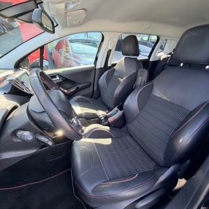 PEUGEOT 2008 PEUGEOT 2008 HDI 100 CV GT LINE