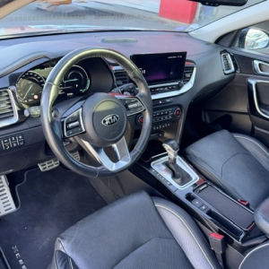 KIA XCEED  KIA XCEED (2) 1.6 GDI HYBRIDE RECHARGEABLE 141 PREMIUM DCT6
