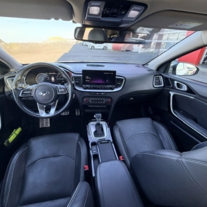 KIA XCEED  KIA XCEED (2) 1.6 GDI HYBRIDE RECHARGEABLE 141 PREMIUM DCT6