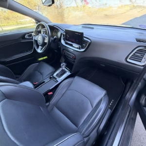 KIA XCEED  KIA XCEED (2) 1.6 GDI HYBRIDE RECHARGEABLE 141 PREMIUM DCT6