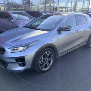 KIA XCEED  KIA XCEED (2) 1.6 GDI HYBRIDE RECHARGEABLE 141 PREMIUM DCT6