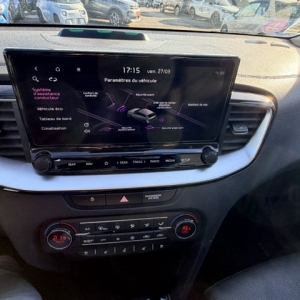 KIA XCEED  KIA XCEED (2) 1.6 GDI HYBRIDE RECHARGEABLE 141 PREMIUM DCT6