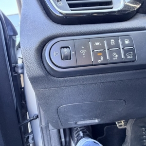 KIA XCEED  KIA XCEED (2) 1.6 GDI HYBRIDE RECHARGEABLE 141 PREMIUM DCT6