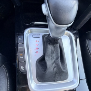 KIA XCEED  KIA XCEED (2) 1.6 GDI HYBRIDE RECHARGEABLE 141 PREMIUM DCT6