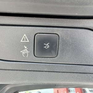 CITROËN
C4 PICASSO CITROEN C4 PICASSO II (2) 1.6 BLUEHDI 120 S&S SHINE EAT6 CITROËN
C4 PICASSO CITROEN C4 PICASSO II (2) 1.6 BLUEHDI 120 S&S SHINE EAT6