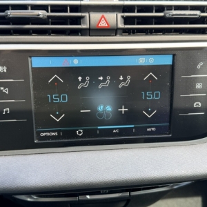 CITROËN
C4 PICASSO CITROEN C4 PICASSO II (2) 1.6 BLUEHDI 120 S&S SHINE EAT6 CITROËN
C4 PICASSO CITROEN C4 PICASSO II (2) 1.6 BLUEHDI 120 S&S SHINE EAT6