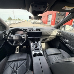 CITROËN
DS 7 CROSSBACK DS7 CROSSBACK 2.0L BLUEHDI 180 CV GRAND CHIC EAT8 CITROËN
DS 7 CROSSBACK DS7 CROSSBACK 2.0L BLUEHDI 180 CV GRAND CHIC EAT8
