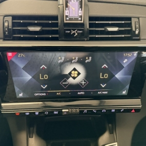 CITROËN
DS 7 CROSSBACK DS7 CROSSBACK 2.0L BLUEHDI 180 CV GRAND CHIC EAT8 CITROËN
DS 7 CROSSBACK DS7 CROSSBACK 2.0L BLUEHDI 180 CV GRAND CHIC EAT8