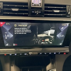CITROËN
DS 7 CROSSBACK DS7 CROSSBACK 2.0L BLUEHDI 180 CV GRAND CHIC EAT8 CITROËN
DS 7 CROSSBACK DS7 CROSSBACK 2.0L BLUEHDI 180 CV GRAND CHIC EAT8