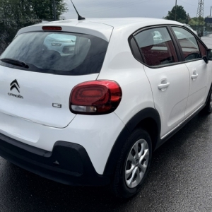 CITROËN
NOUVEL C 3 CITROEN C3 III (2) 1.2 PURETECH 83 S&S FEEL BUSINESS CITROËN
NOUVEL C 3 CITROEN C3 III (2) 1.2 PURETECH 83 S&S FEEL BUSINESS