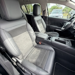 CITROËN
C5 AIRCROSS CITROEN C5 AIRCROSS II 1.5 HDI 130 SHINE EAT8 CITROËN
C5 AIRCROSS CITROEN C5 AIRCROSS II 1.5 HDI 130 SHINE EAT8