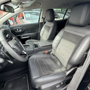 CITROËN
C5 AIRCROSS CITROEN C5 AIRCROSS II 1.5 HDI 130 SHINE EAT8 CITROËN
C5 AIRCROSS CITROEN C5 AIRCROSS II 1.5 HDI 130 SHINE EAT8