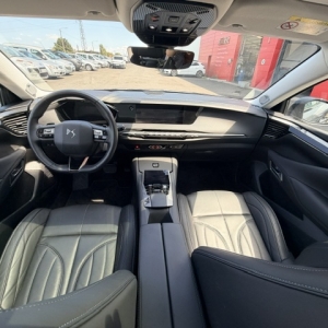 CITROËN
DS4 DS 4 II 1.6 HYBRIDE E-TENSE 225 RIVOLI AUTO CITROËN
DS4 DS 4 II 1.6 HYBRIDE E-TENSE 225 RIVOLI AUTO
