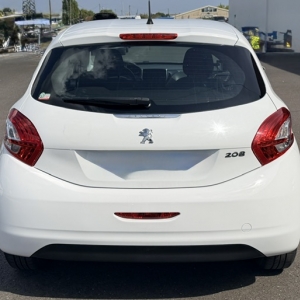 PEUGEOT
208 PEUGEOT 208 1.0L 68 CV ACTIVE 5 PORTES PEUGEOT
208 PEUGEOT 208 1.0L 68 CV ACTIVE 5 PORTES