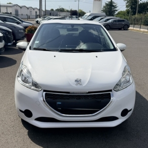 PEUGEOT
208 PEUGEOT 208 1.0L 68 CV ACTIVE 5 PORTES PEUGEOT
208 PEUGEOT 208 1.0L 68 CV ACTIVE 5 PORTES