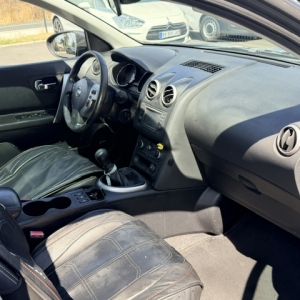 NISSAN QASHQAI NISSAN QASHQAI 1.6L 130 CV TEKNA 7 PLACES NISSAN QASHQAI NISSAN QASHQAI 1.6L 130 CV TEKNA 7 PLACES